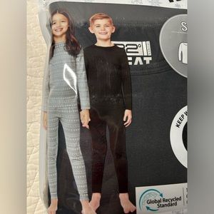32° heat kids long sleeve crewneck leggings set‎ size XL black color new in pack